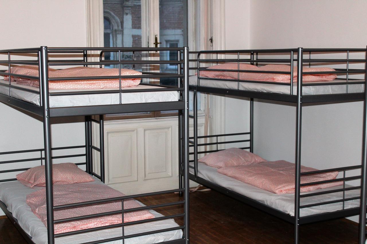 Black Dog Hostel Budapest Eksteriør bilde