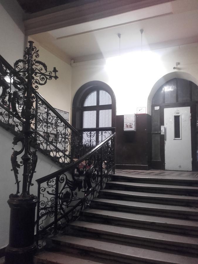 Black Dog Hostel Budapest Eksteriør bilde